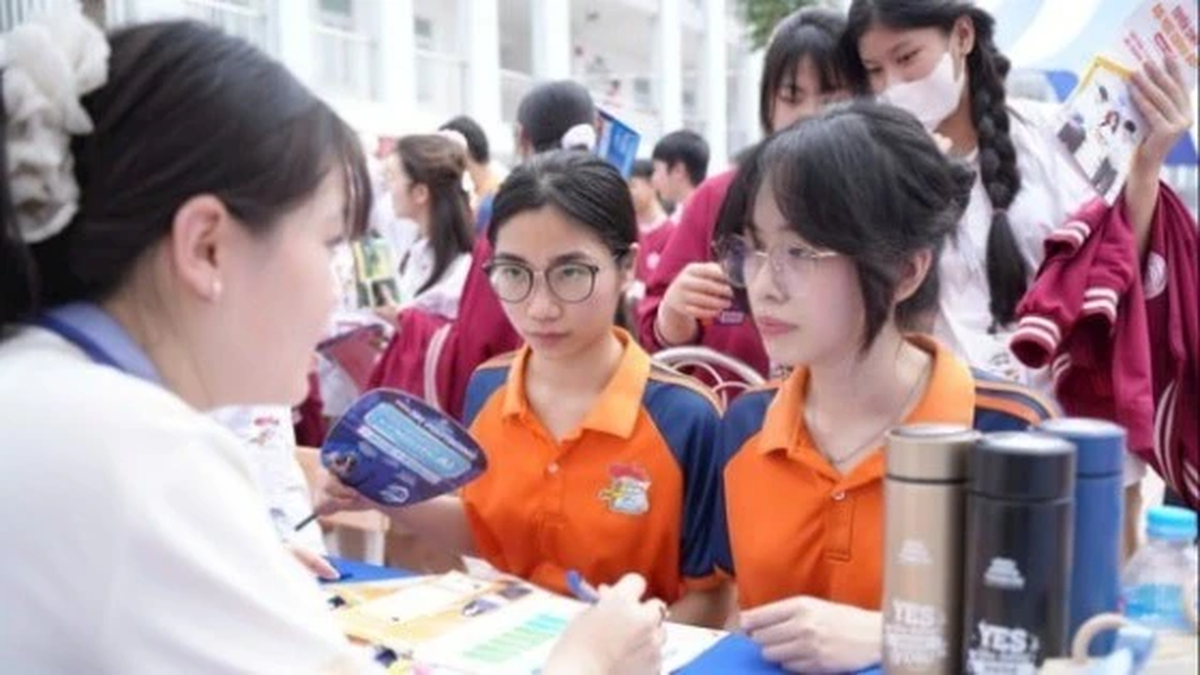 Admissions universitaires 2025 : à la dernière minute, les candidats attendent avec impatience les notes de référence au milieu de nombreuses fluctuations