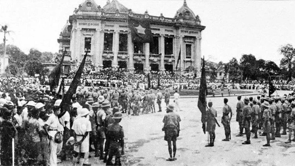 ฤดูใบไม้ร่วงแห่งการปฏิวัติและผลงานทางประวัติศาสตร์