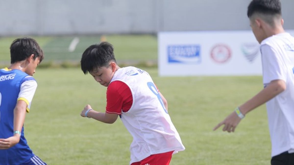 Casi 700 jóvenes jugadores compiten en la ronda preliminar del "Japan Football Dream".