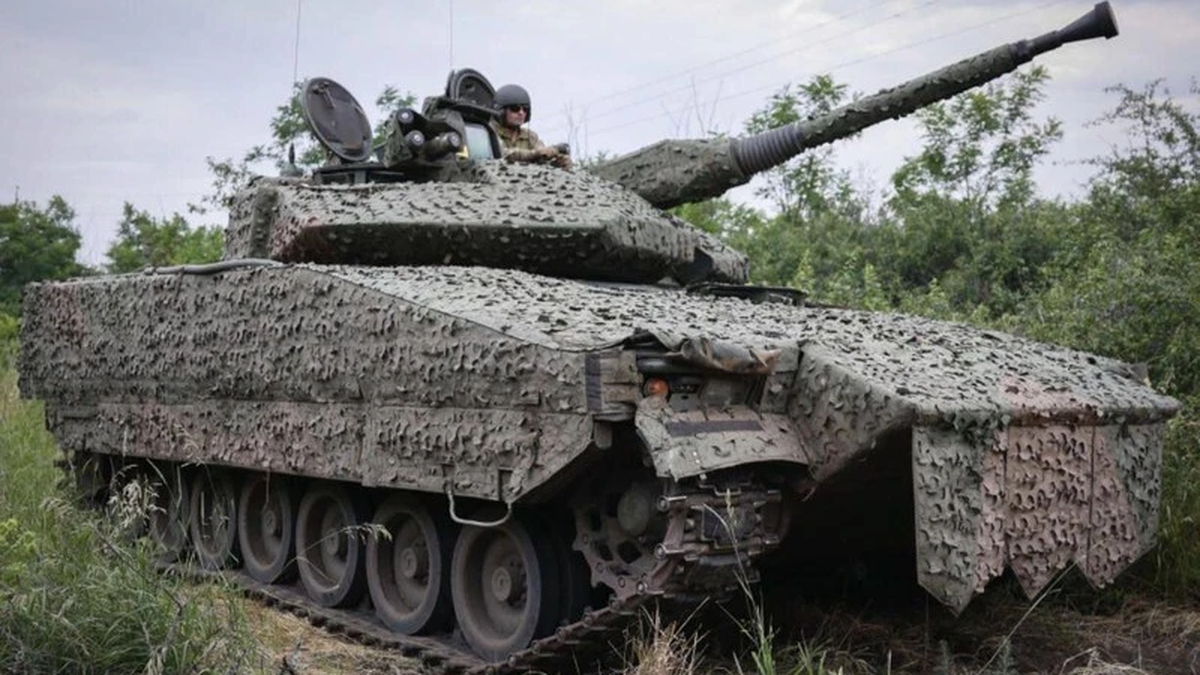 Lacking artillery, Ukraine turns CV90 into self-propelled artillery