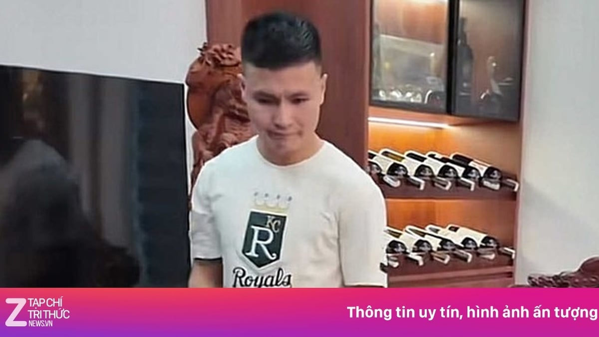 Quang Hai fait sensation avec son image simple lorsqu'il revient chez sa femme