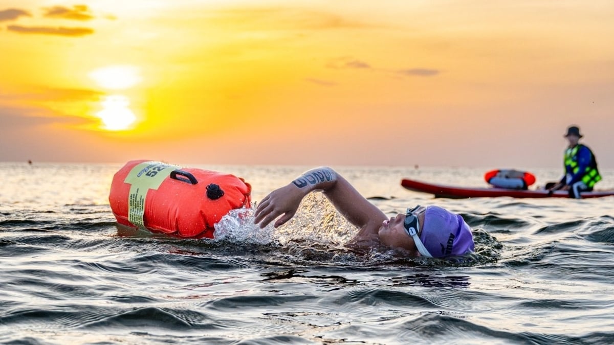 Impresiones de Aqua Warriors Quang Tri 2025: Superando olas, abriéndose paso bajo el amanecer