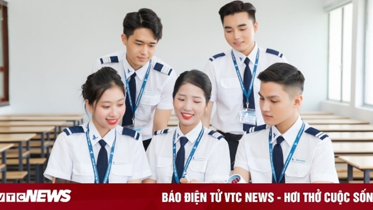 Comment les scores de référence de la Vietnam Aviation Academy ont-ils évolué au cours des 4 dernières années ?