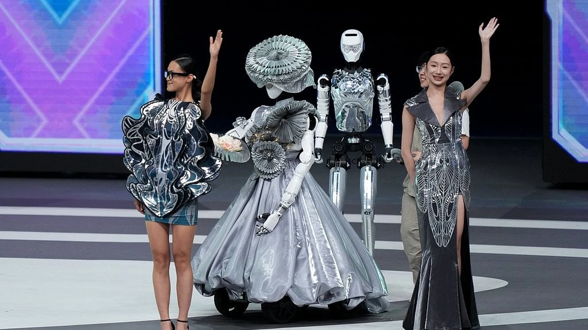 中国のヒューマノイドロボットが現実のギャップを露呈