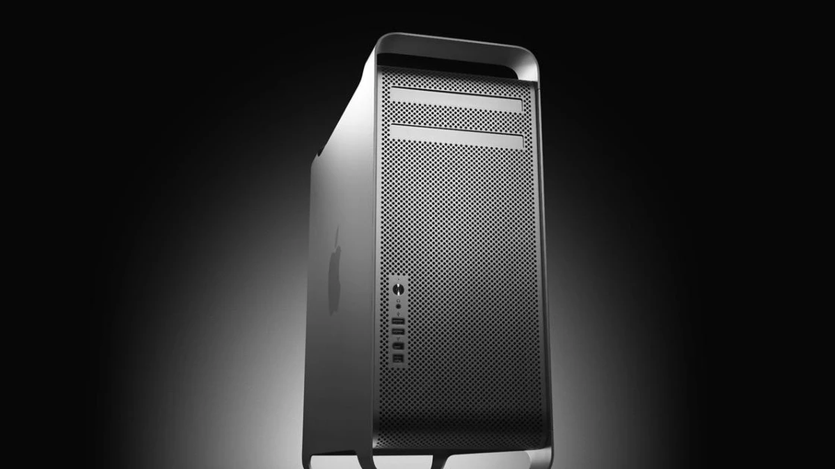 لا يزال جهاز Mac Pro من Apple الذي يبلغ عمره 20 عامًا يبدو جيدًا كأنه جديد