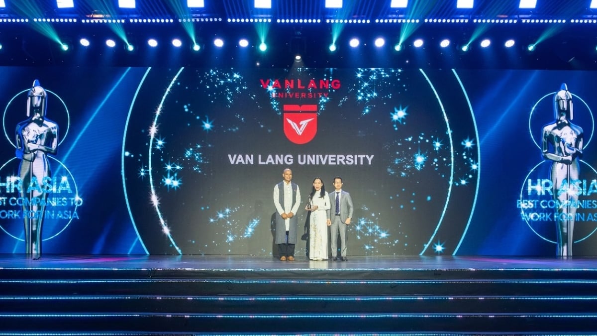 HR Asia Awards ផ្តល់កិត្តិយសដល់សាកលវិទ្យាល័យ Van Lang ថាមាន “បរិយាកាសការងារល្អបំផុតនៅអាស៊ី”