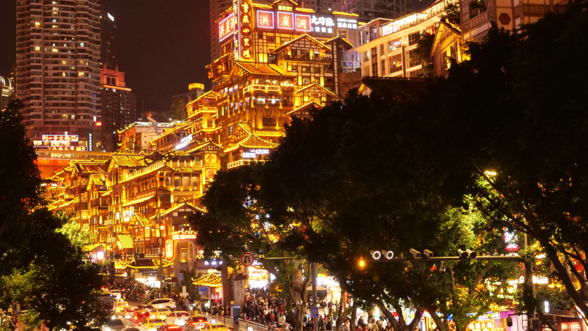 Chongqing China Travel: Entdecken Sie die herrliche Bergstadt am Jangtse