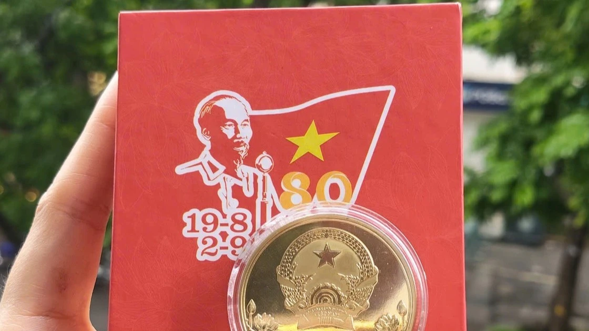 베트남 우정, A80 합금 동전함 출시 베트남 자랑스러워