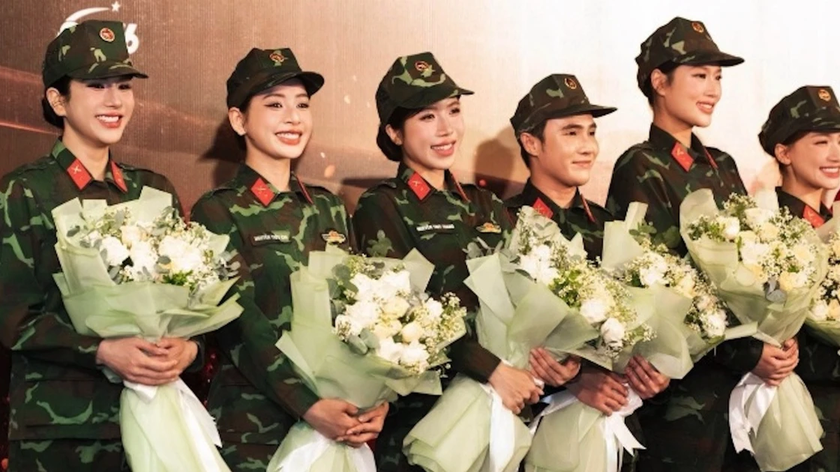 Viettel despierta el orgullo nacional con el 'Concierto de estrellas uniéndose al ejército'