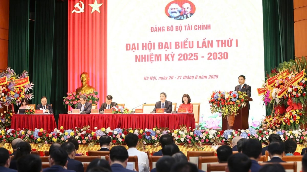 Kongress des Parteikomitees des Finanzministeriums für die Amtszeit 2025 – 2030: „Solidarität – Disziplin – Durchbruch – Entwicklung“