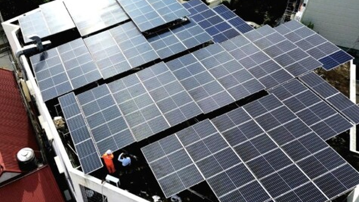 Die Installation von Solarmodulen zur Eigennutzung auf dem Dach kann mit bis zu 3 Millionen VND gefördert werden