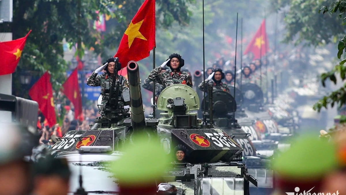 Khoảnh khắc lắng đọng, rung lên niềm tự hào của hàng triệu trái tim Việt