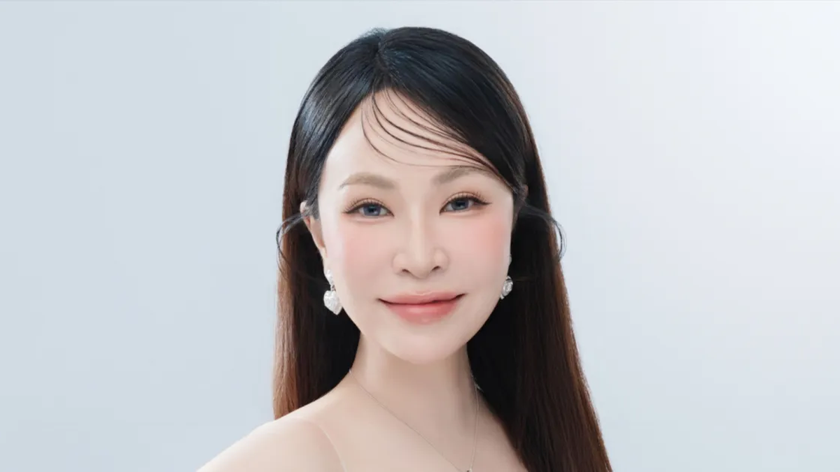 "Beautiful sister" Uyen Linh will appear in the great line-up at the biggest music festival in South Saigon this summer.