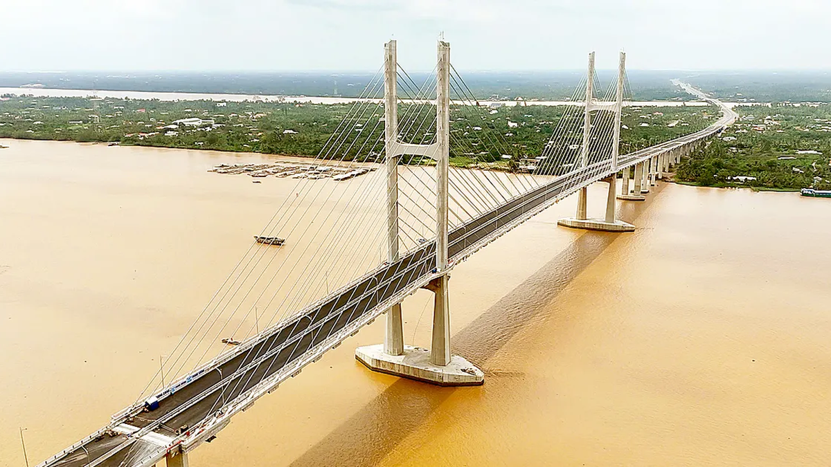 Die Rach Mieu 2-Brücke ist bereit für den Verkehr