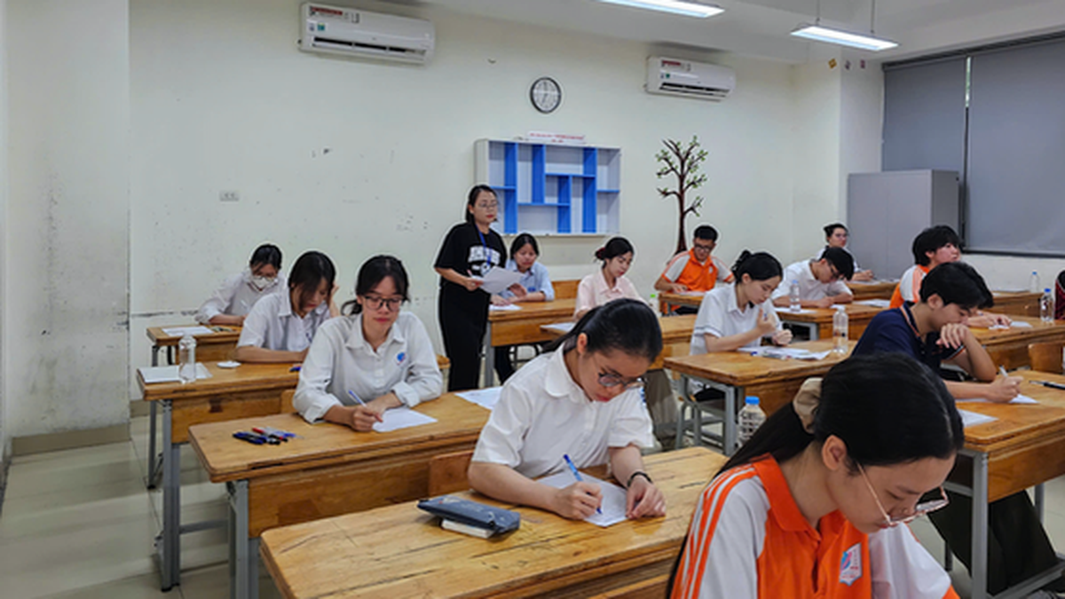 Suggestions for revised curriculum of some subjects
