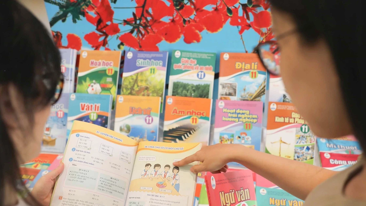 The Ministry of Education and Training plans to revise the curriculum content of the subjects Civic Education, History and Geography.
