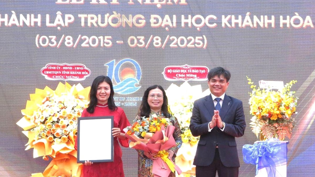 Khanh Hoa University opens master's program in mathematics