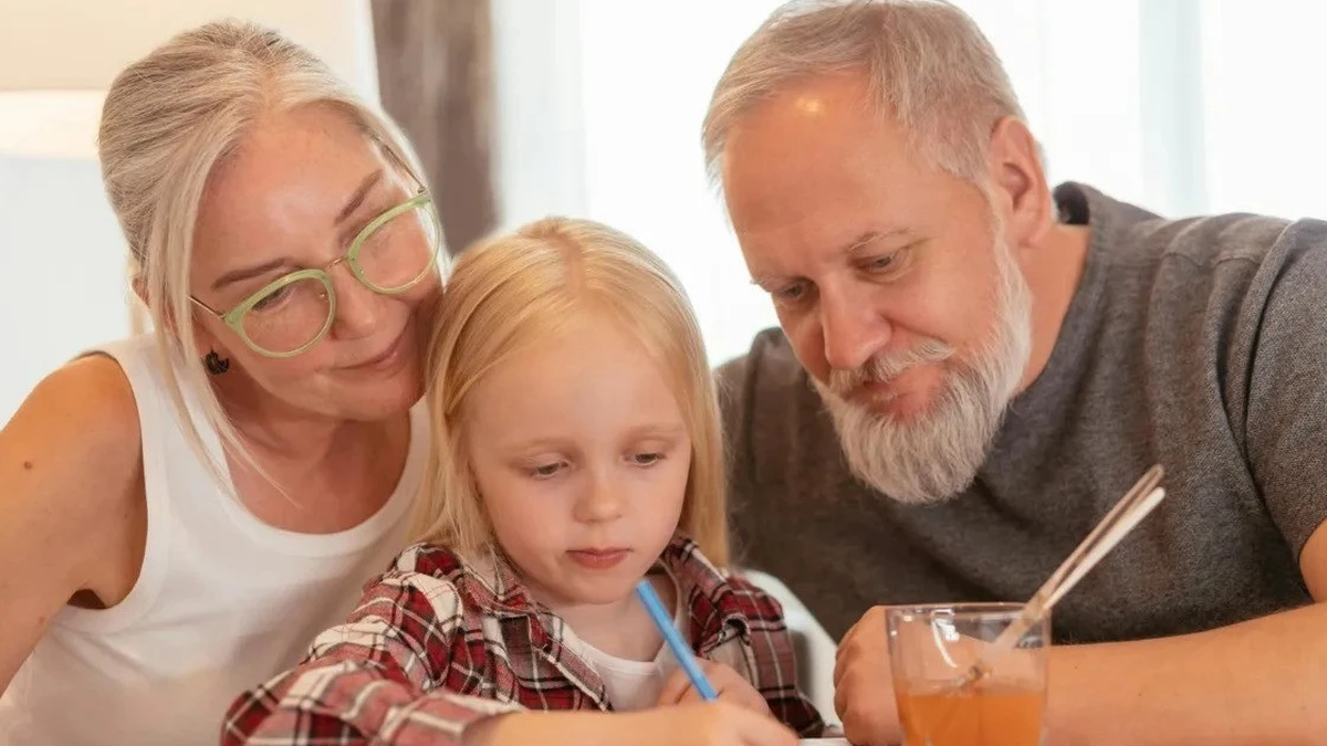 Babysitting helps reduce the risk of dementia in the elderly