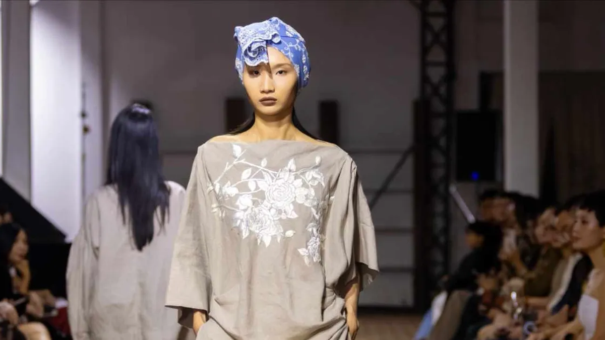 “Looking at life with clear eyes” - ancient beauty told through fashion