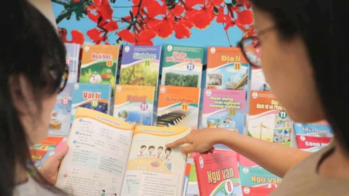 The Ministry of Education and Training proposes to revise teaching content to suit administrative practices.