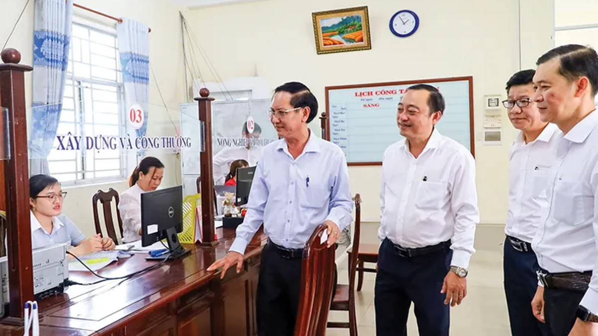 ជំនះការលំបាកដើម្បីបំពេញគោលដៅនៃវិស័យឧស្សាហកម្ម និងពាណិជ្ជកម្ម