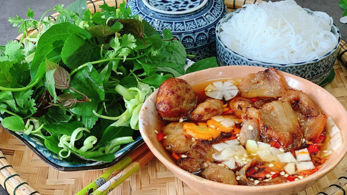 Experience Hanoi cuisine on the occasion of September 2nd holiday through famous dishes