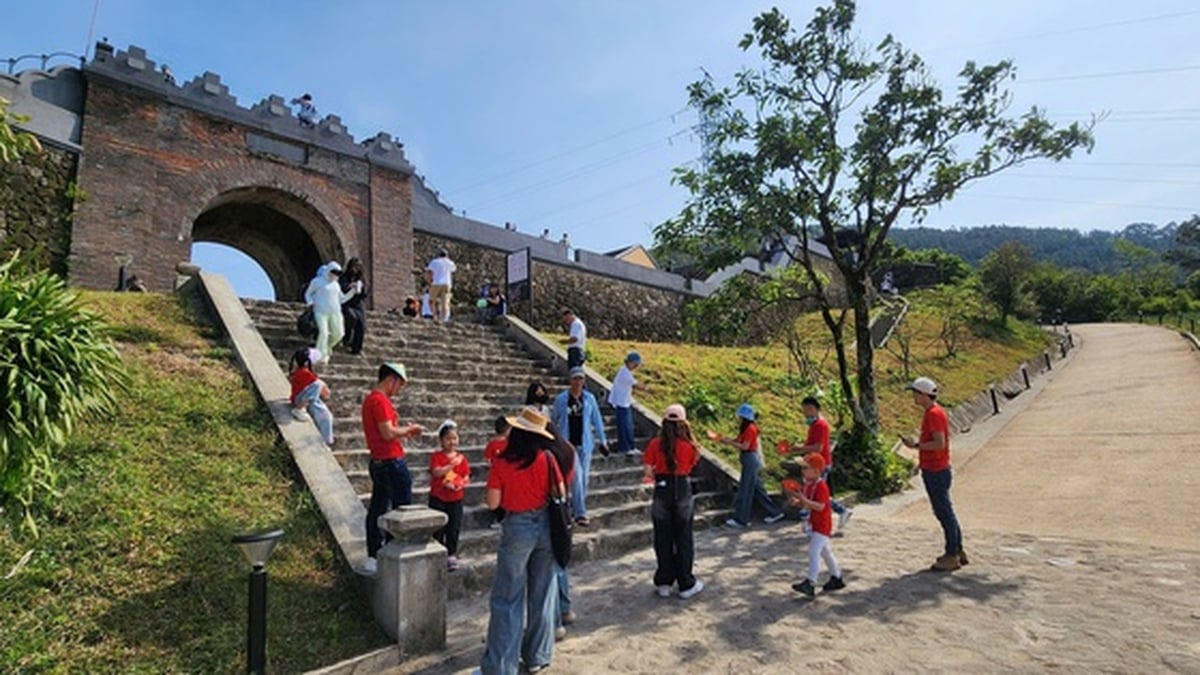 Number of visitors to Hue in the first 7 months of 2025 exceeds 2024
