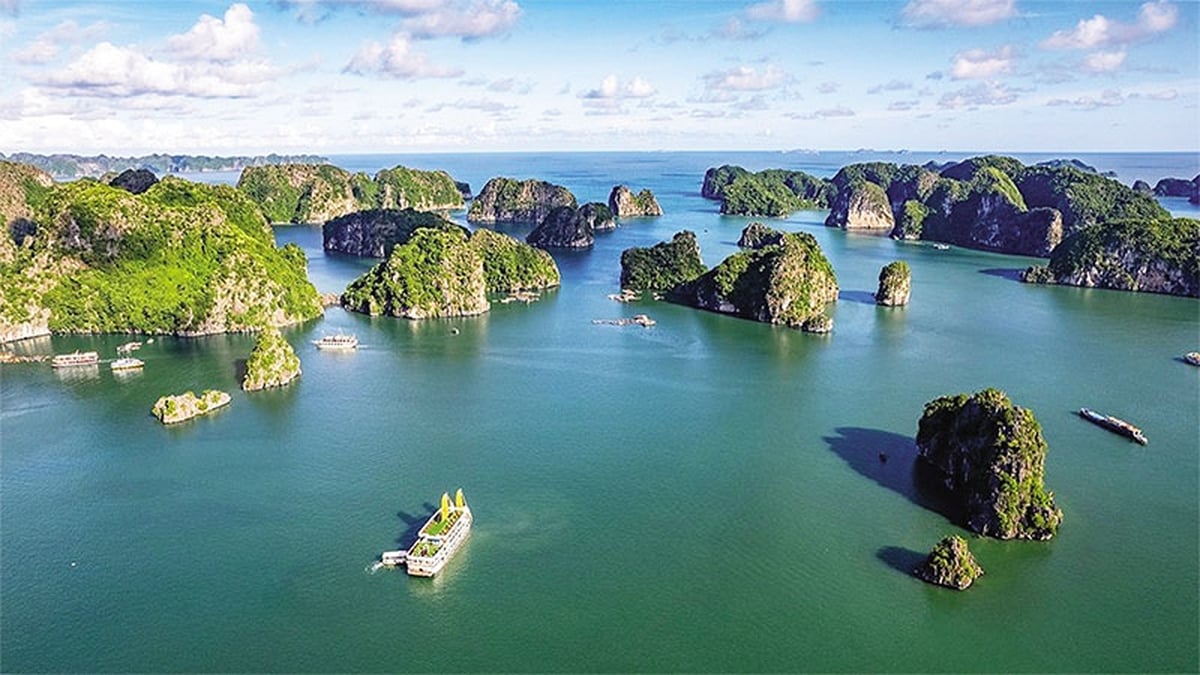 បេតិកភណ្ឌធម្មជាតិពិភពលោក ឈូងសមុទ្រ Ha Long - ប្រជុំកោះ Cat Ba៖ បេតិកភណ្ឌពិភពលោកអន្តរខេត្តដំបូងគេនៅវៀតណាម