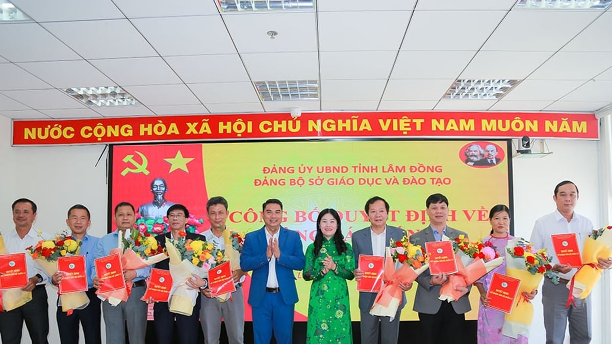 នាយកដ្ឋានអប់រំ និងបណ្តុះបណ្តាល Lam Dong បានប្រកាសសេចក្តីសម្រេចលើការងាររបស់អង្គការ និងបុគ្គលិក។