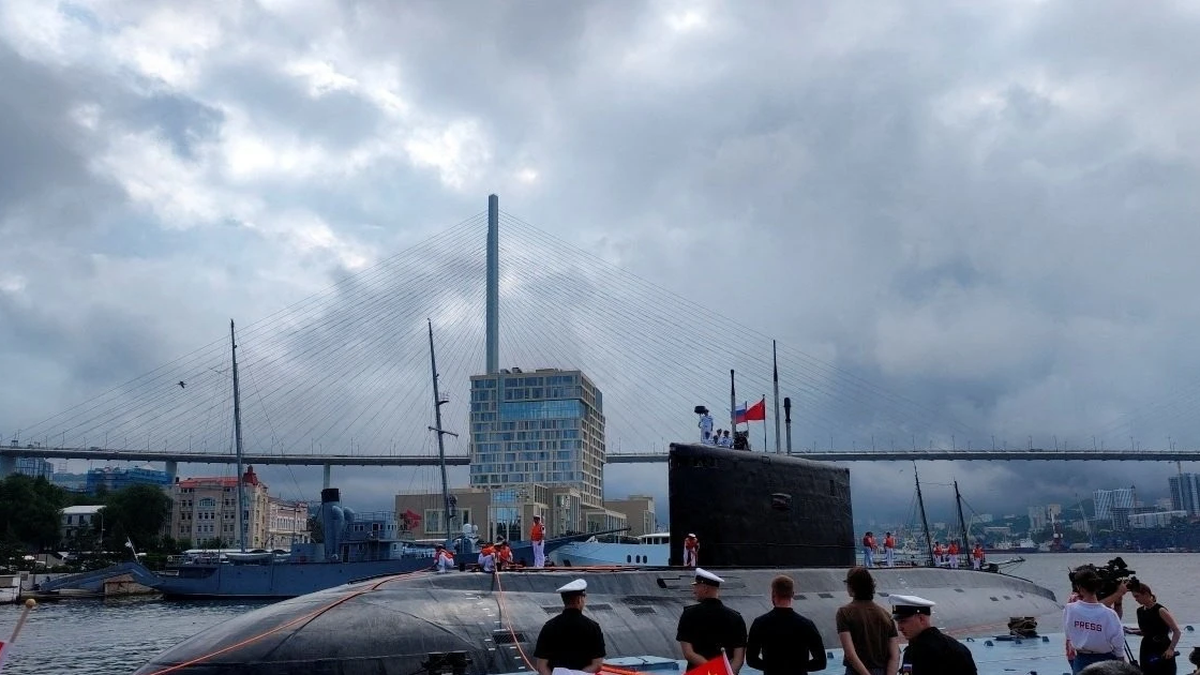 ロシアと中国が海上で大規模な軍事演習を実施