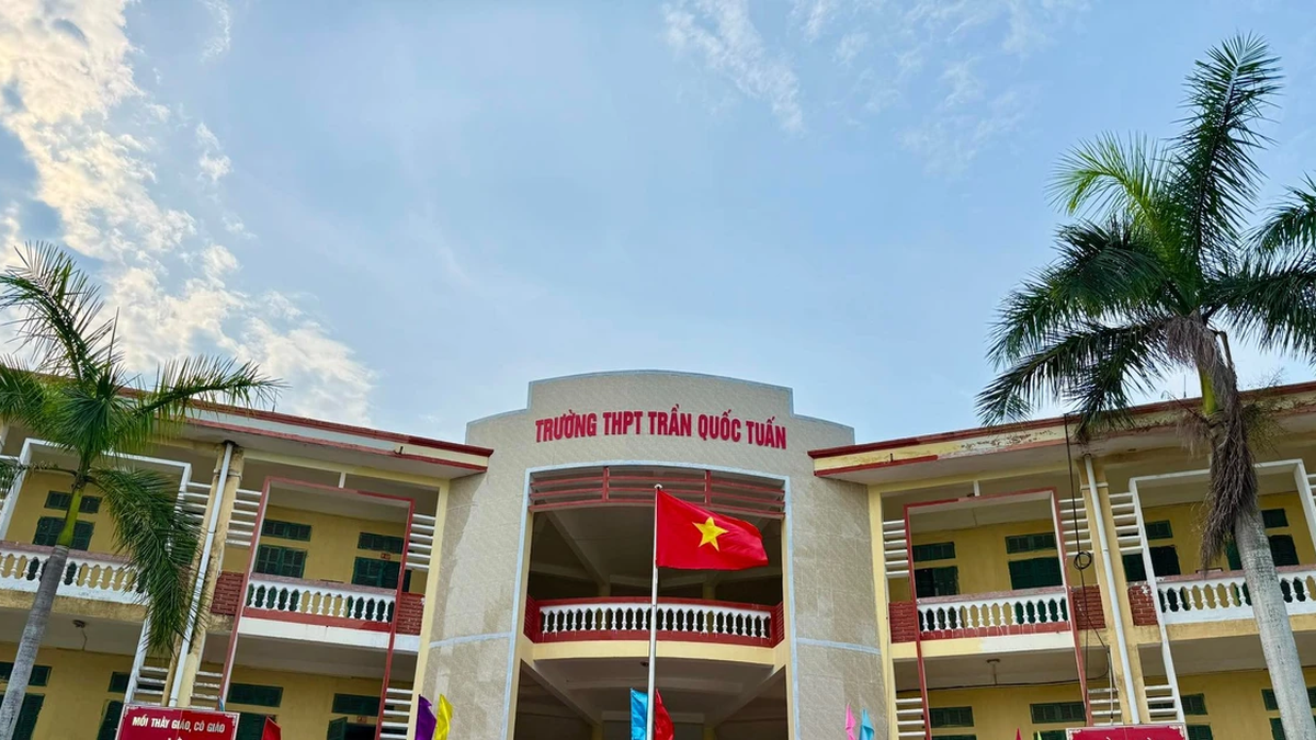 Hung Yen ប្តូរឈ្មោះវិទ្យាល័យចំនួន៤