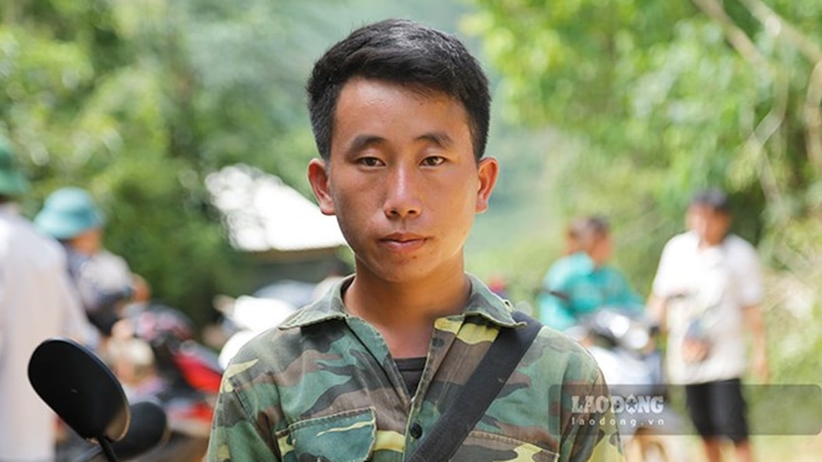 នាយក​រដ្ឋមន្ត្រី​ផ្តាំផ្ញើ​ដល់​មេ​ភូមិ​ដែល​បាន​សង្គ្រោះ​ប្រជាពលរដ្ឋ​ជិត​១០០​នាក់​ពី​ទឹកជំនន់​