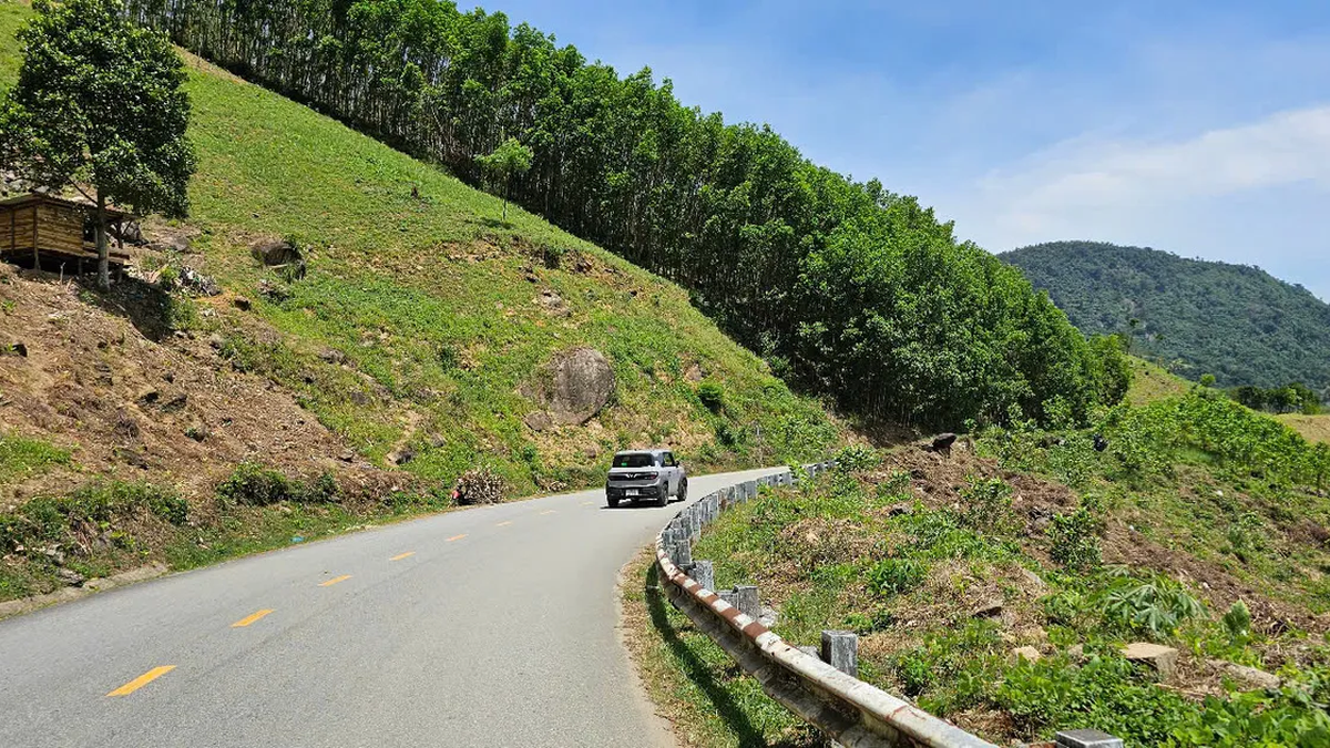 Proposal to support 2,350 billion VND to upgrade National Highway 24 through Violak Pass