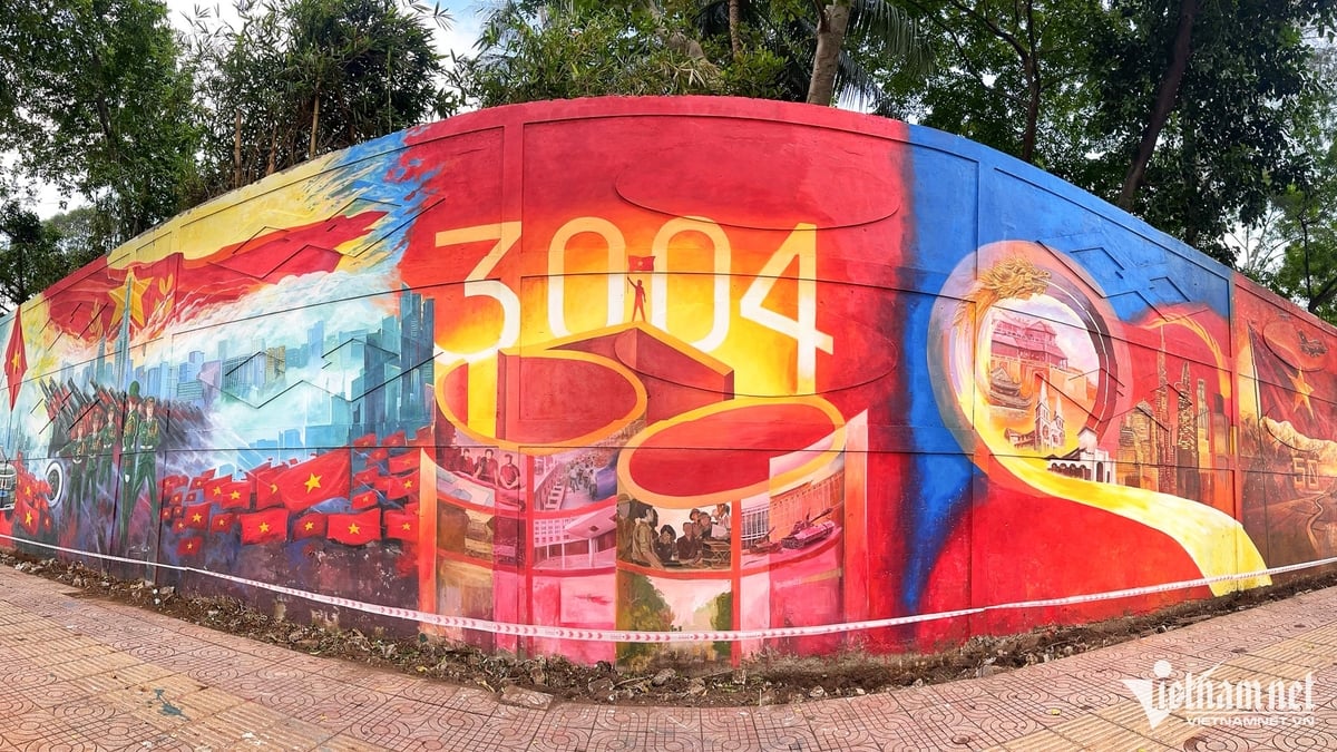 300 m langes Paradegemälde erscheint im Zentrum von Ho-Chi-Minh-Stadt