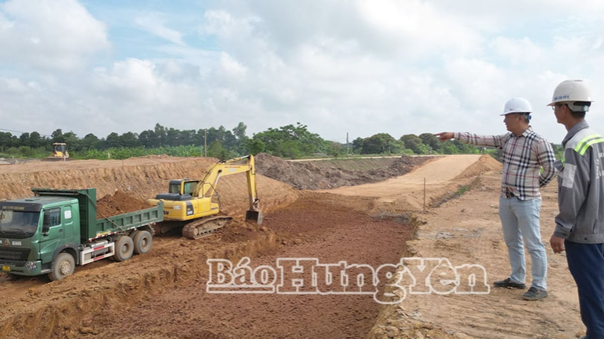Overcoming difficulties and speeding up construction progress of connecting roads in Thai Binh Economic Zone