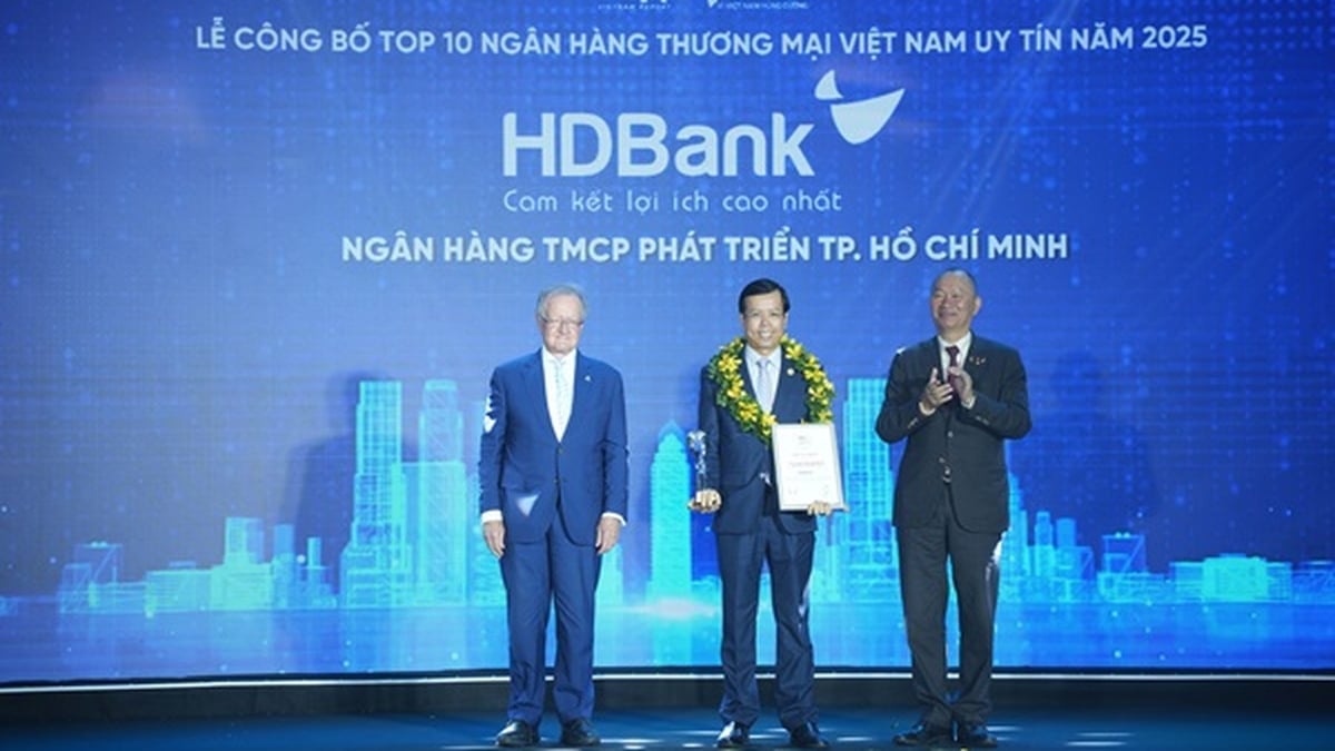 HDBank는 베트남에서 가장 명성 있고 효과적인 상장 은행 중 3위를 차지했습니다.