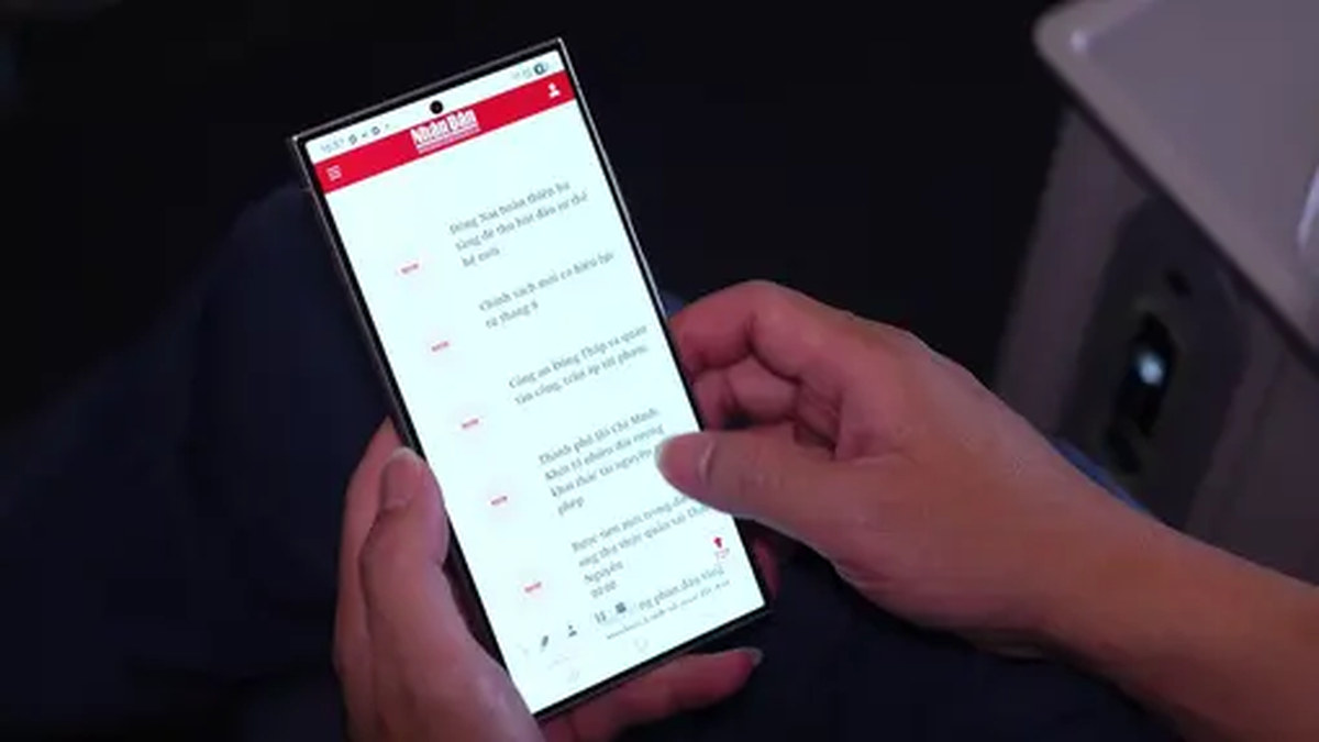 ベトナム初：飛行中に空中で「高速」インターネットサーフィン