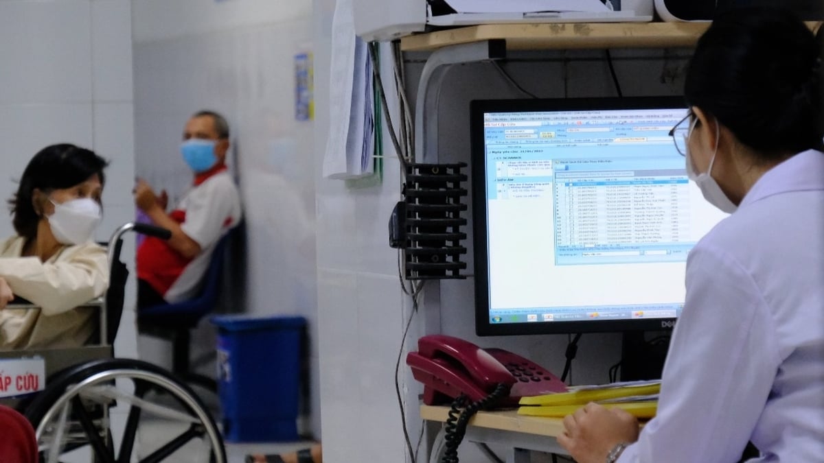 Warum werden Ho-Chi-Minh-Stadt 2.485 Milliarden VND für die Untersuchung und Behandlung durch die Krankenversicherung „ausgesetzt“?