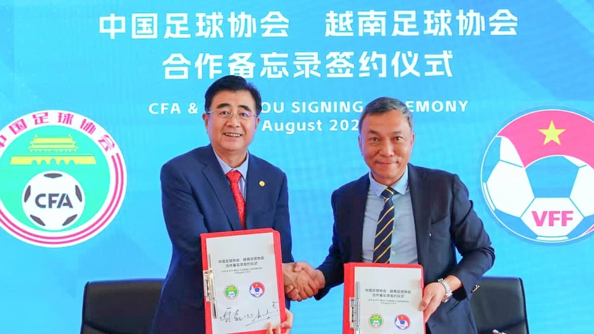 Präsidenten von VFF und CFA unterzeichnen Absichtserklärung: Vietnamesischer und chinesischer Fußball entwickeln sich gemeinsam