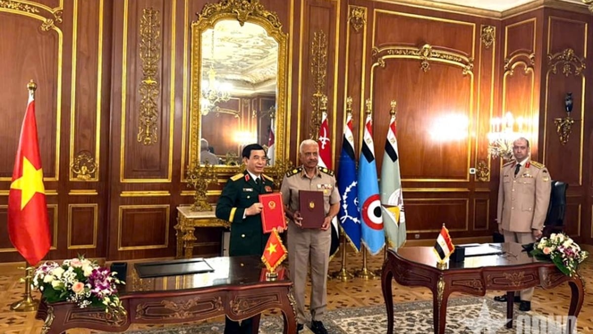 Egypt wishes to strengthen defense cooperation with Vietnam