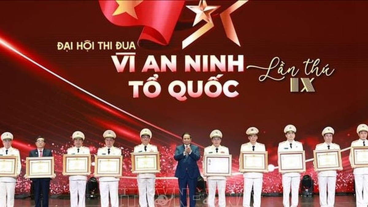 Prime Minister Pham Minh Chinh: People's Public Security is the "peaceful fulcrum" of the people