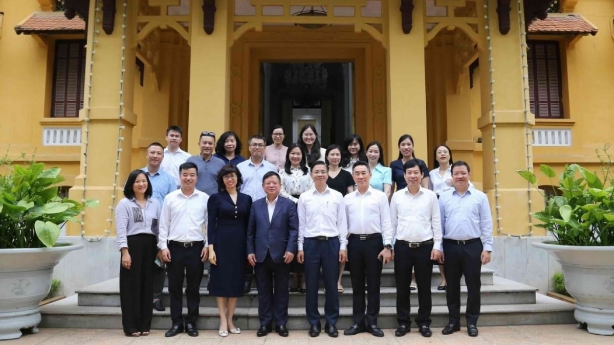 សន្និសីទកិច្ចការបរទេសប្រជាជនលើកទី២ ឆ្នាំ២០២៥៖ សកម្ម បត់បែន ច្នៃប្រឌិត ដើម្បីផលប្រយោជន៍ជាតិ និងជនជាតិ។
