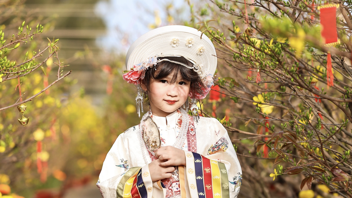 Cea mai mare alee de caiși și piersici din sudul Vietnamului, situată în Can Gio, este în plină floare; fotografiile făcute acolo te vor lăsa automat fără suflare.