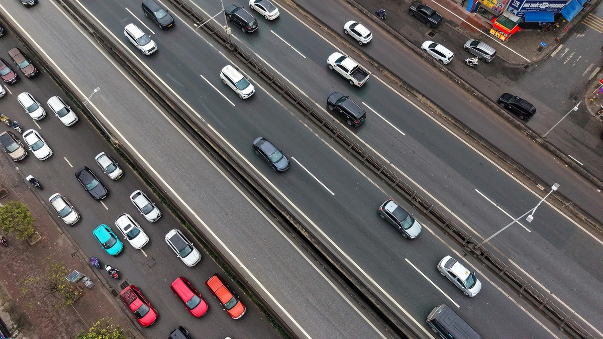 La circunvalación 3 de Hanoi experimenta menos congestión el último día de las vacaciones del Año Nuevo Lunar.