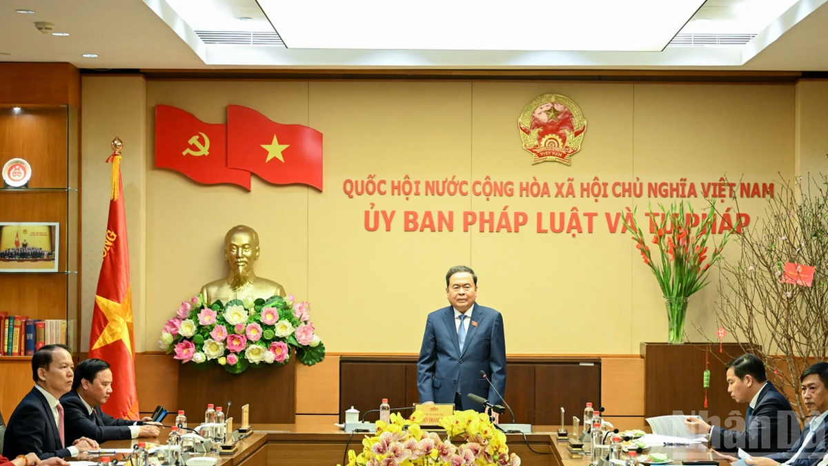 [Photo] National Assembly Chairman Tran Thanh Man visits and works with the National Assembly Committees and the State Audit Office.