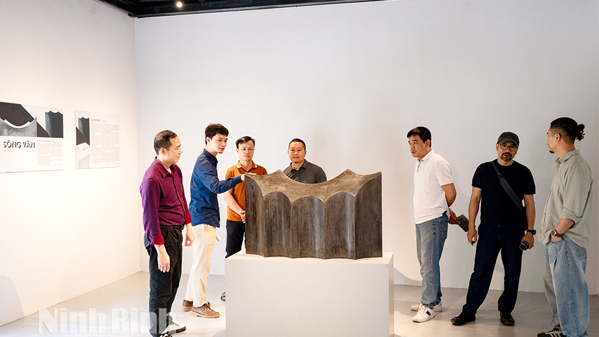 Triển lãm điêu khắc “Sông Vân”