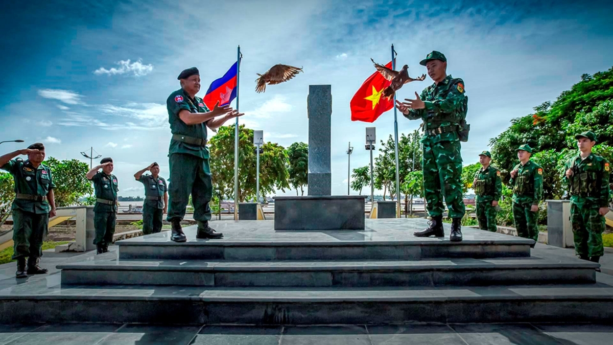 Cuộc thi và Triển lãm ảnh nghệ thuật cấp Quốc gia "Tự hào một dải biên cương" lần thứ IV
