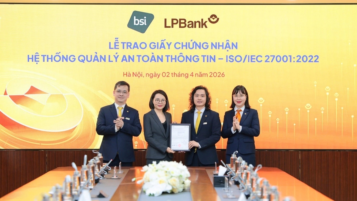 LPBank ໄດ້ຮັບການຮັບຮອງ ISO/IEC 27001:2022 ຢ່າງເປັນທາງການ, ສຳເລັດການປະເມີນ PCI DSS, ແລະ ເສີມສ້າງພື້ນຖານຄວາມປອດໄພຂອງຕົນໃນຍຸກດິຈິຕອນ.