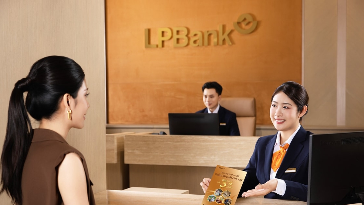 A Vietnami Állami Bank irányelveit követve az LPBank egyidejűleg csökkentette a betéti és hitelkamatlábakat.