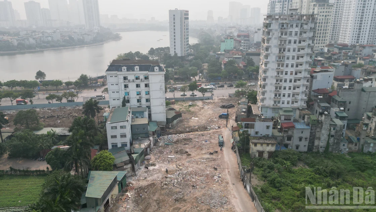[Bild] Übersicht über den Verbindungsstraßenabschnitt Tam Trinh-Giai Phong nach Abschluss der Rodungsarbeiten.